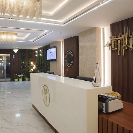 Готель Heavens Garden Empire Ґувахаті Екстер'єр фото
